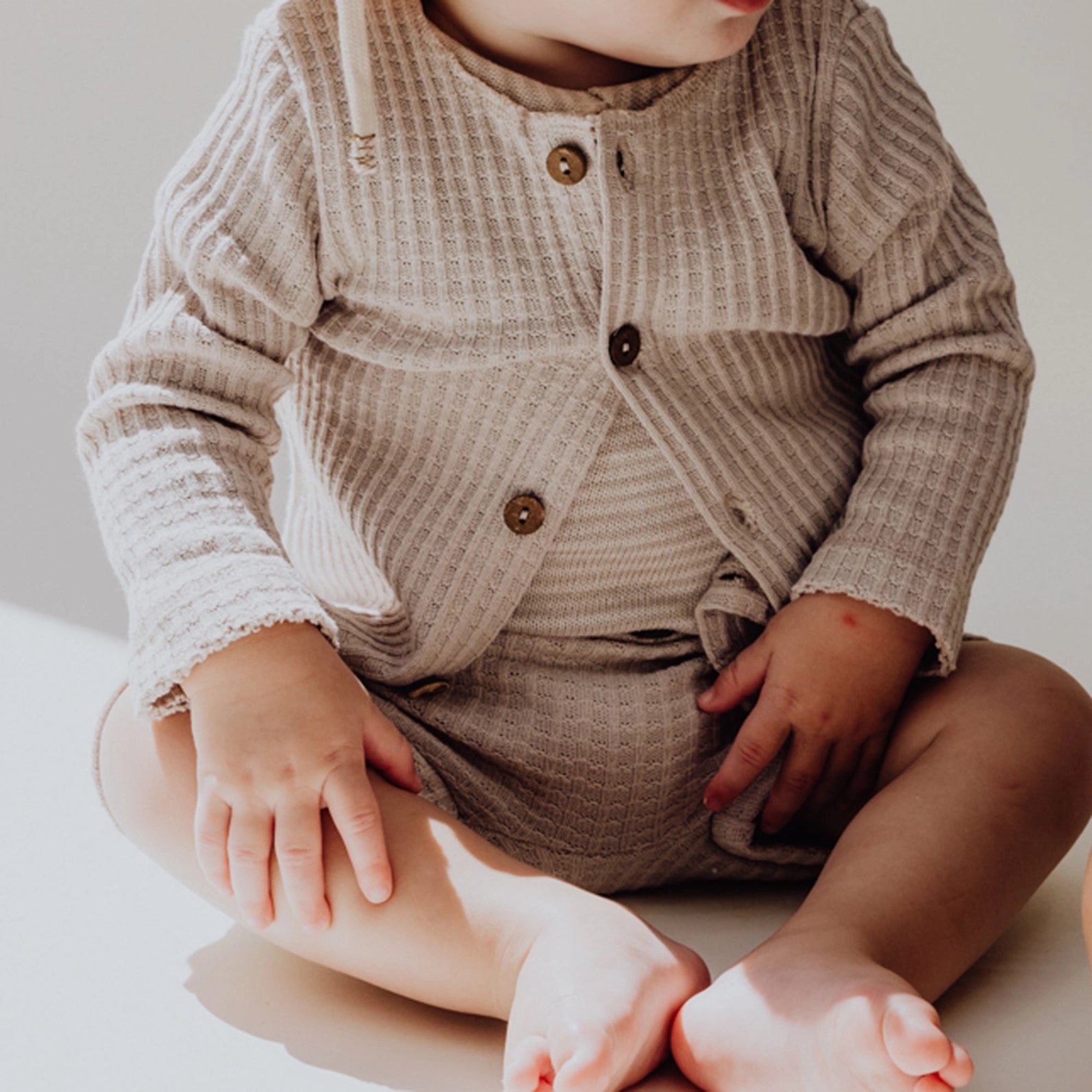 Finch & Fable vestje wafel beige