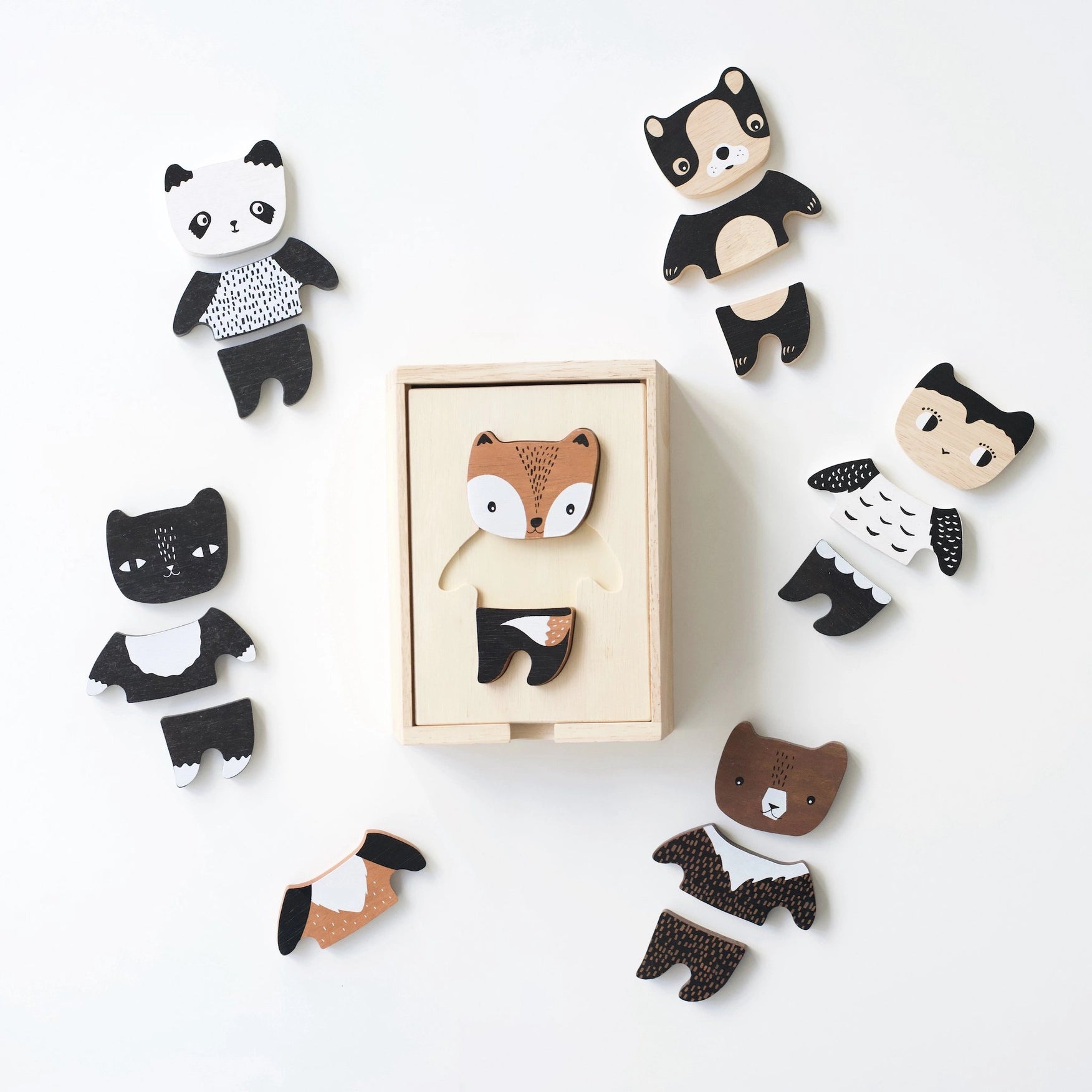 Wee Gallery mix & match houten dieren aankleedset