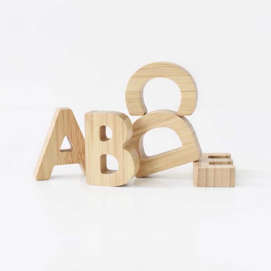 Wee Gallery bamboo alfabet letters set