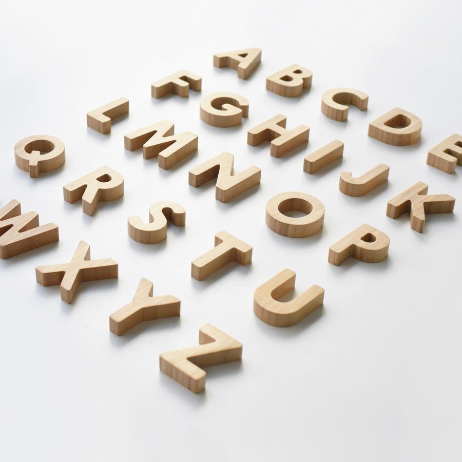 Wee Gallery bamboo alfabet letters set